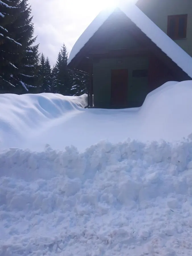 度假居 Gorska Vila 马考巴尔贾
